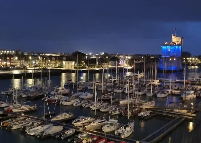 Appartement T2 Lumineux A Deux Pas Du Vieux Port, La Rochelle - Tout Confort, Wi-Fi, Proche Commerces - Fr-1-535-39